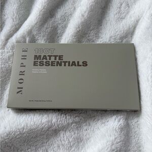 Morphe 18CT Matte Essentials Palette Box